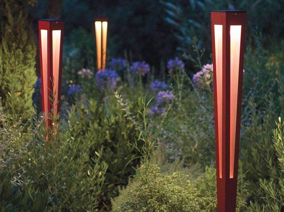 outdoor-lighting-the-key-to-a-beautiful-and-functional-space.jpg